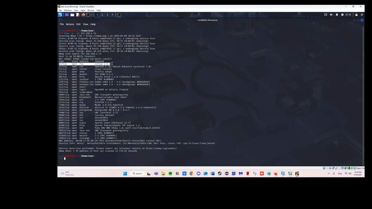 Αποτελέσματα σάρωσης δικτύου από το Kali Linux που εμφανίζουν τις ανοικτές θύρες και τις εκδόσεις υπηρεσιών της εργαστηριακής εικονικής μηχανής Metasploitable 2.